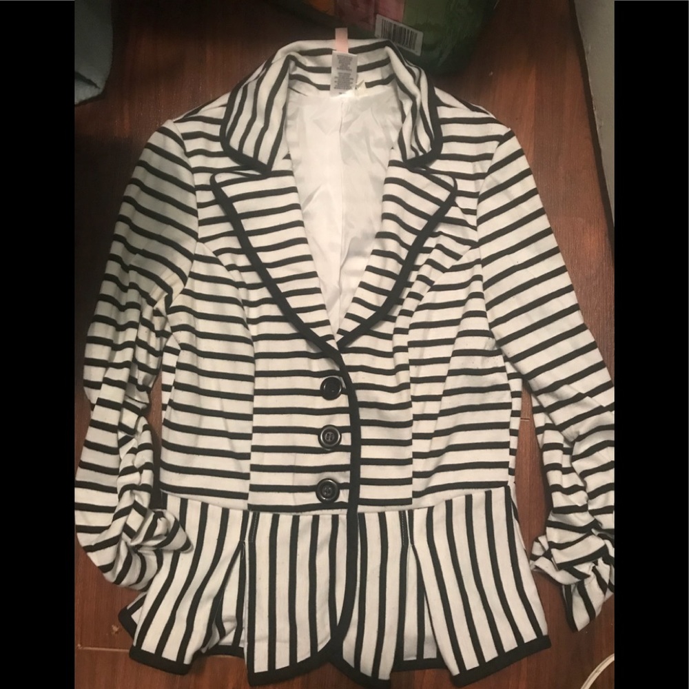 ❤️Really cute blazer❤️